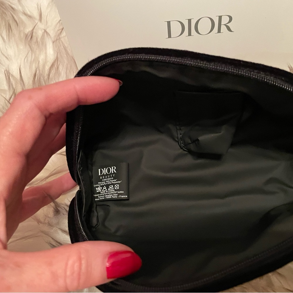 Dior Makeup Bag - Picture 5 of 5